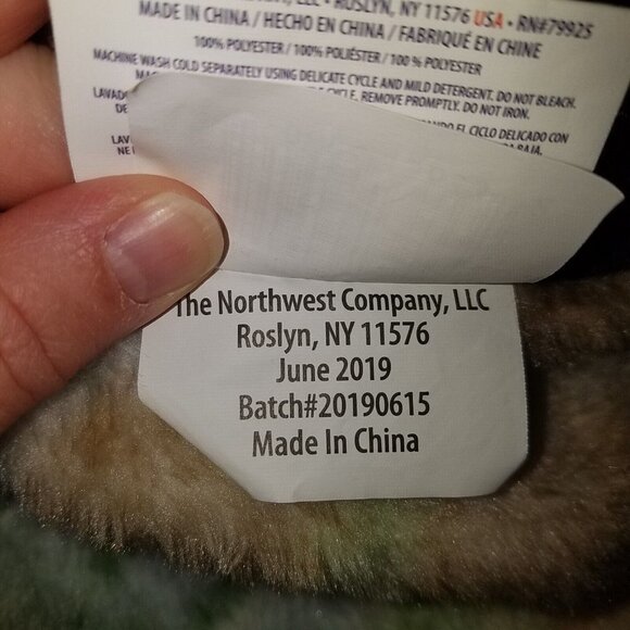 Black Bear Fleece Blanket Northwest Realm Lap Throw Forest Trees James Hautman - Picture 10 of 10